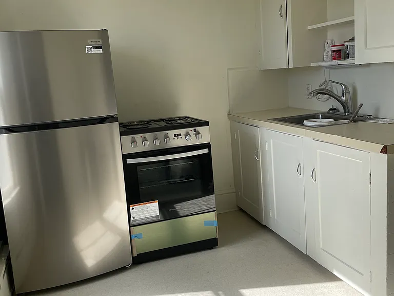 20 Elm St #B — Photo 6