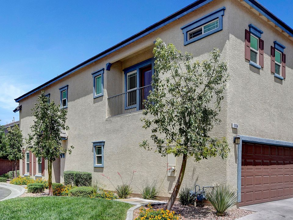 Gleneagles Village Townhomes