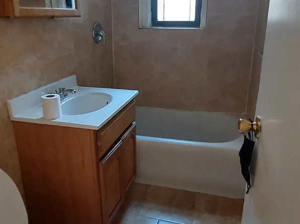 (undisclosed Address), Jamaica, NY 11435