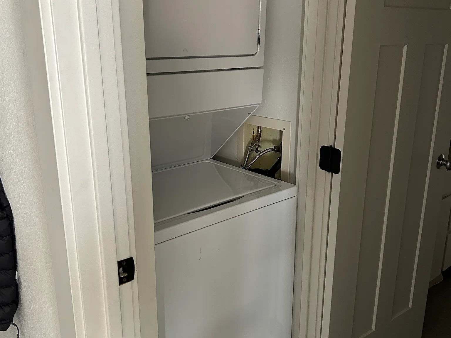 2 bed, 1100 sqft, $3,500 — Photo 2