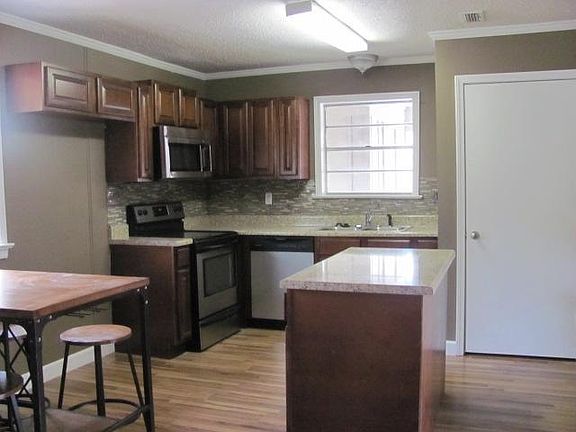4th image of 415 N Knoxville Ave