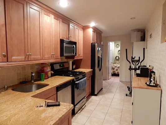 Rented by Aimee Grodanz, LREB | media 40