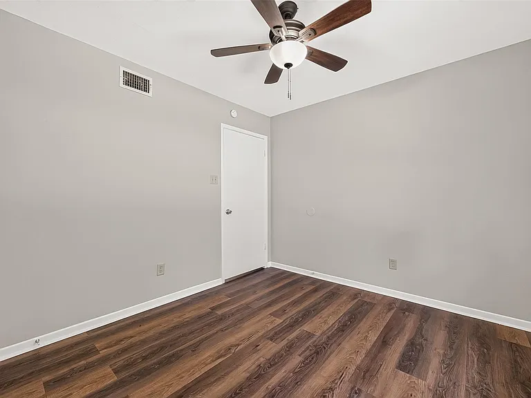 102 Libby Cir — Photo 28