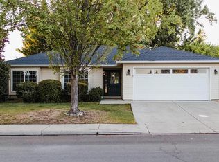 1661 Hollyhock Dr, Medford, OR 97504