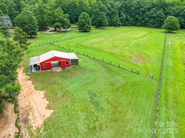 8817 Maggie Robinson Rd, Waxhaw, NC 28173