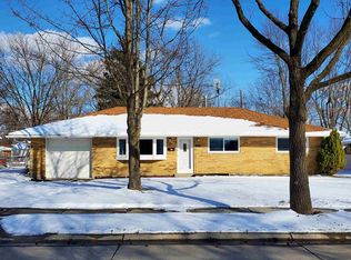 2706 Barnhart Ave, Fort Wayne, IN 46805