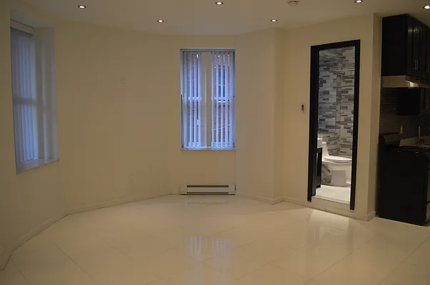 Rented by CoSo Apartments | media 23