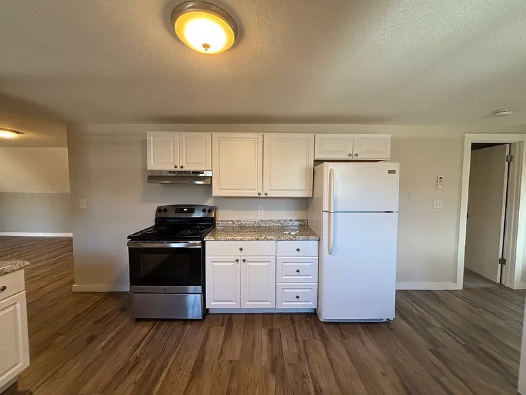 72 Vernon St #3 — Photo 4
