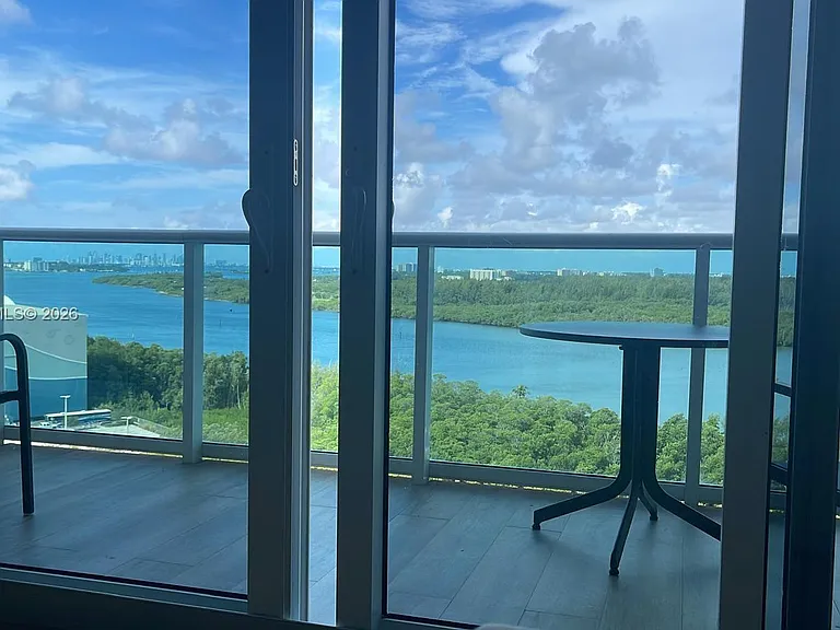 100 Bayview Dr #1521 — Photo 5