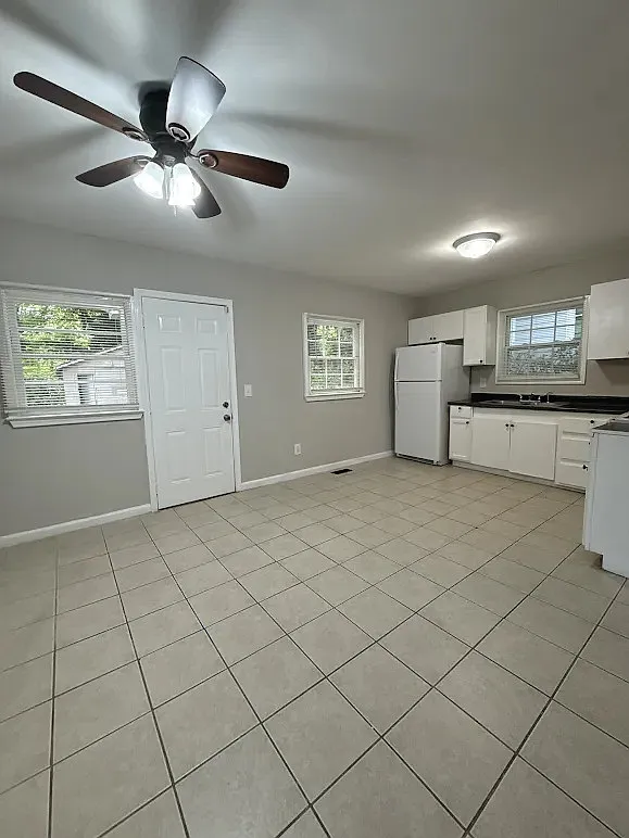 2 bed, 1000 sqft, $1,450 — Photo 4