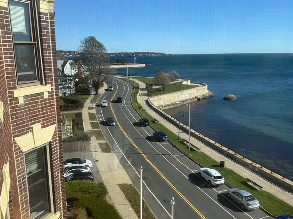 285 Lynn Shore Dr APT 502, Lynn, MA 01902
