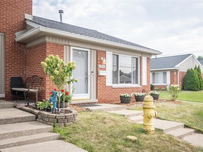 29150 Manchester St, Westland, MI, 48185