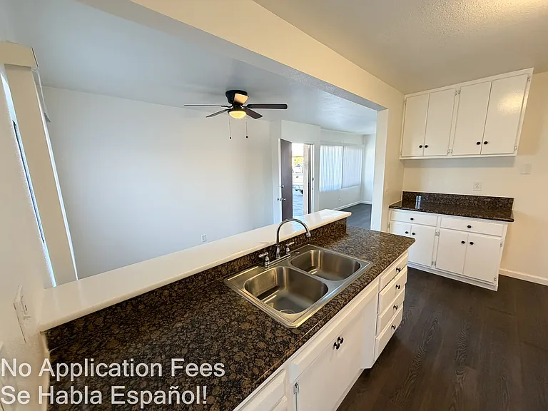 1322 N Maine Ave #1322 — Photo 11