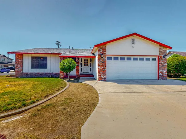 910 7th St, Ripon, CA 95366