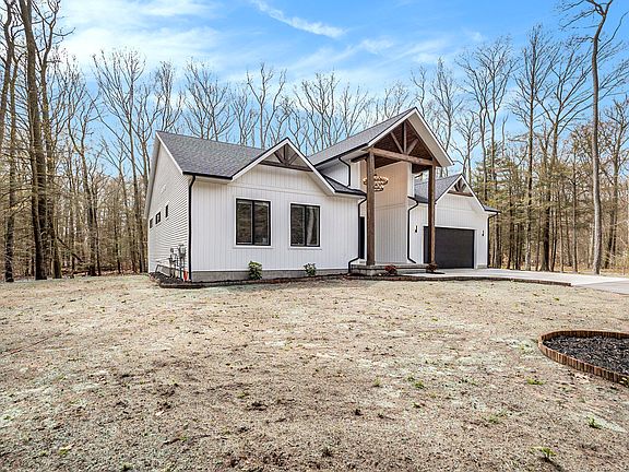 2nd image of 3477 Scenic Woods Cir