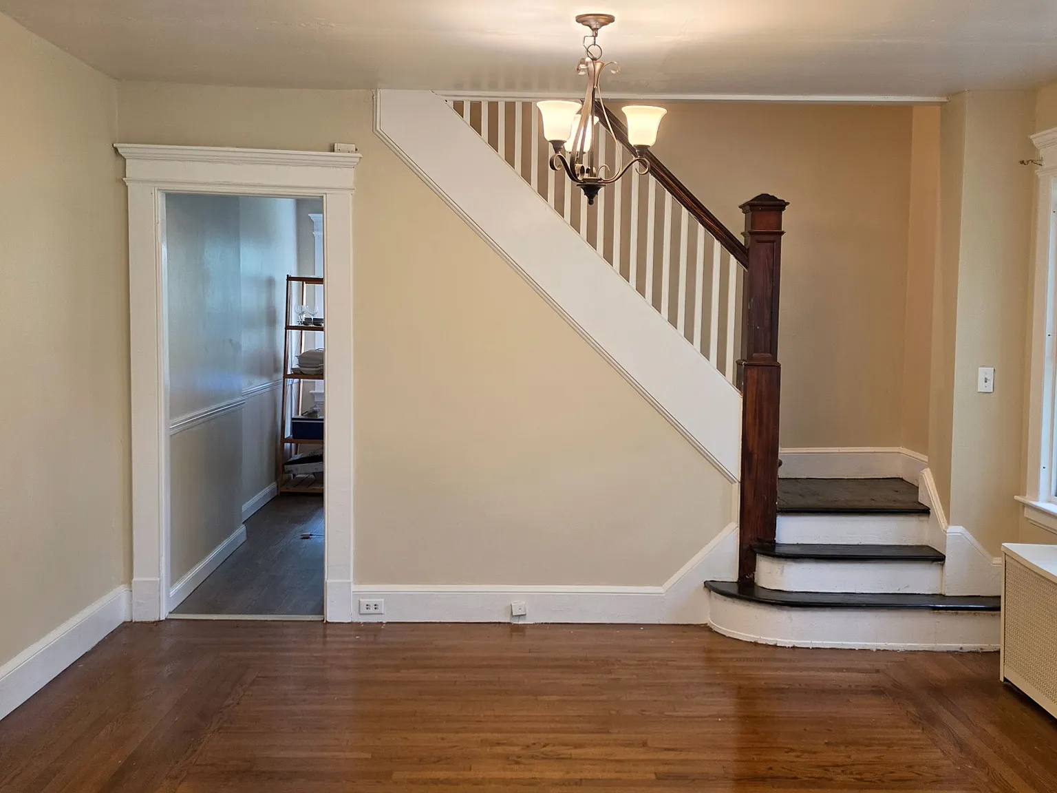 3 bed, 1518 sqft, $2,400 — Photo 2