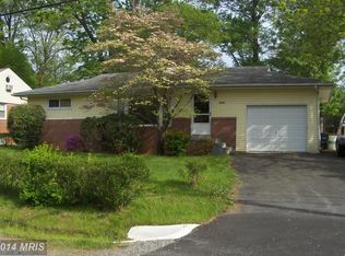9415 Wellington St, Lanham, MD