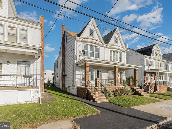 3rd image of 321 S Broad Mountain Ave