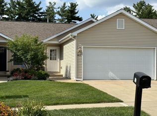 1017 Wartburg Dr, Bloomington, IL 61704