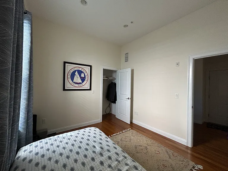 282 Maverick St #3 — Photo 13