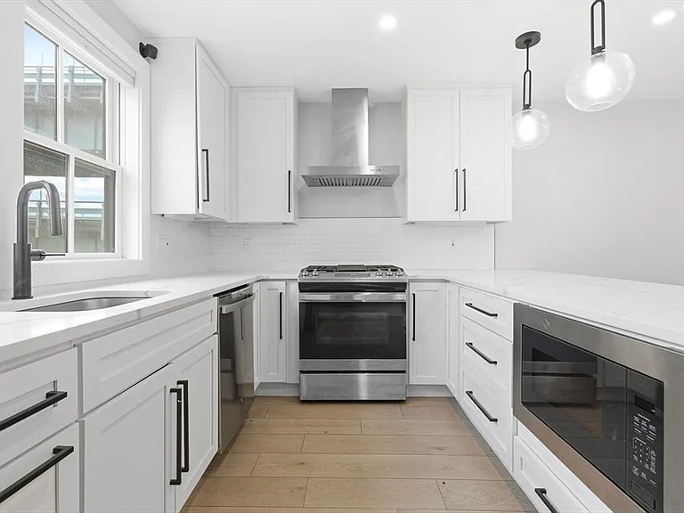 78 Tremont St #78 — Photo 10