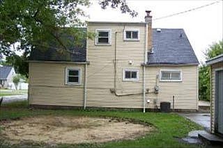 2nd image of 923 N Prater Ave