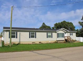 207 2nd St SW, Granville, ND 58741