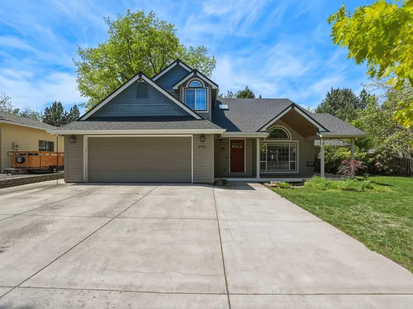 973 NE Paula Dr, Bend, OR 97701