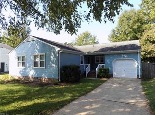 4 Tiffany Ln, Hampton, VA 23664