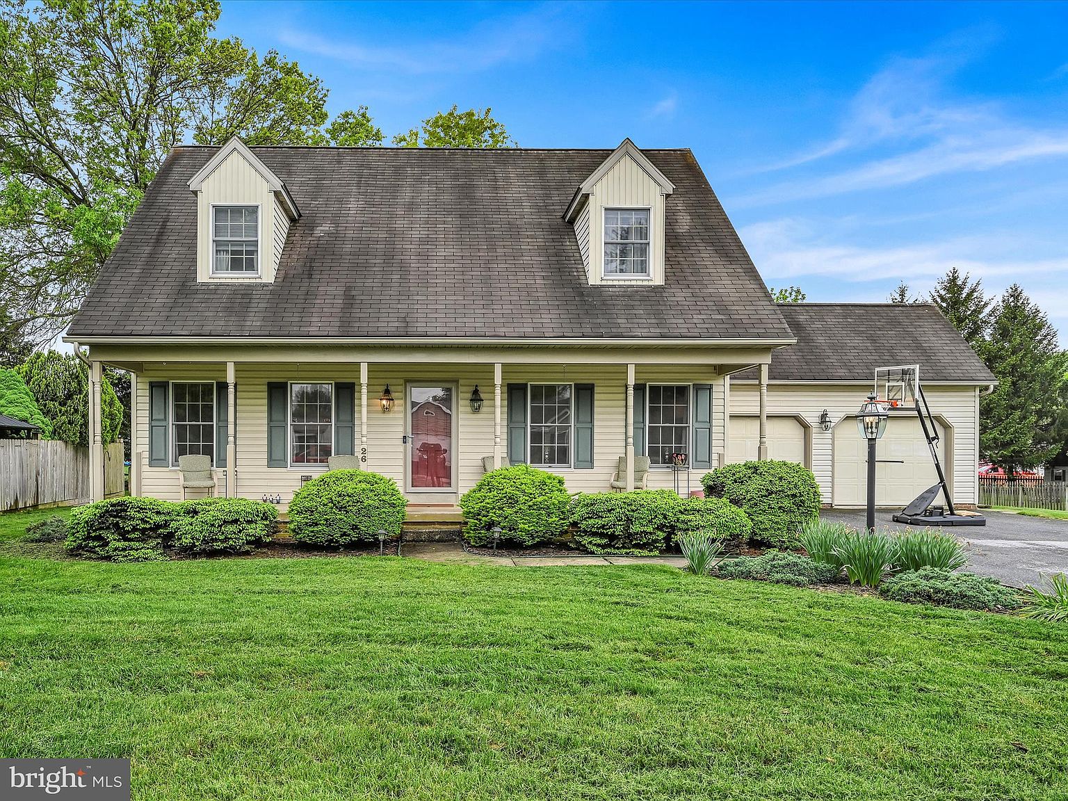 26 S Snyder St, Manheim, PA 17545 Zillow