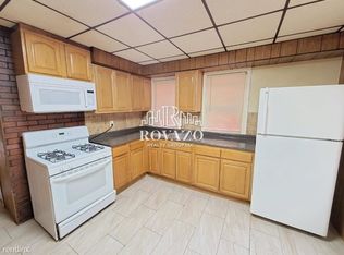 825 S 14th St #10998566, Newark, NJ 07108