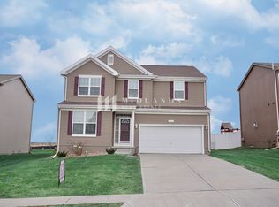 6475 Elm Hurst Dr, Omaha, NE 68157