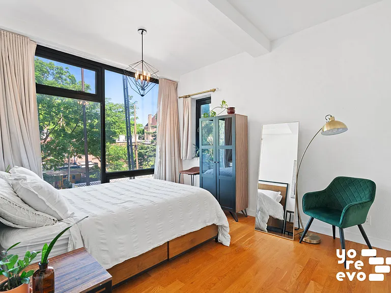 269 Kingsland Ave #2B — Photo 5