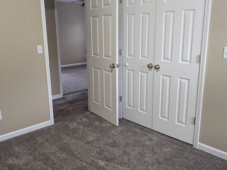 237 Pickett Ridge Ct — Photo 15