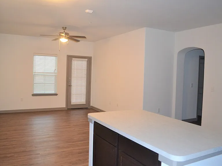 Majestic Ranch Apartment Homes — Photo 22