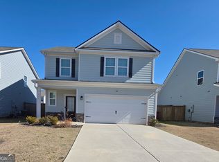 136 Red Birch Ln, Warner Robins, GA