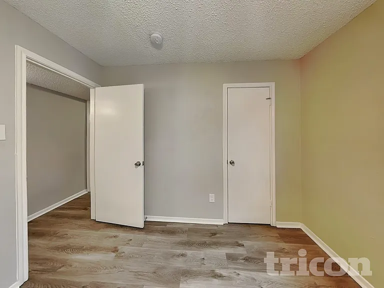 1210 Green Hill Dr — Photo 12