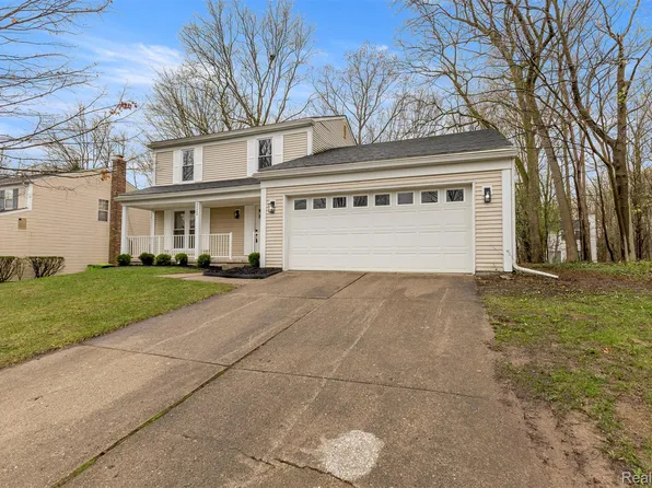 24869 Christina Ln, Novi, MI 48375