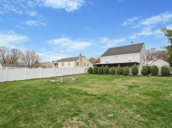420 Penn Rd, Plymouth Meeting, PA 19462
