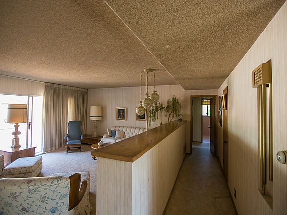3rd image of 193 Nob Hill Ln