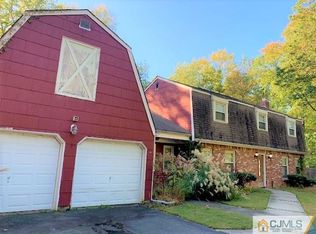 5 Colleen Ct, Old Bridge, NJ 08857