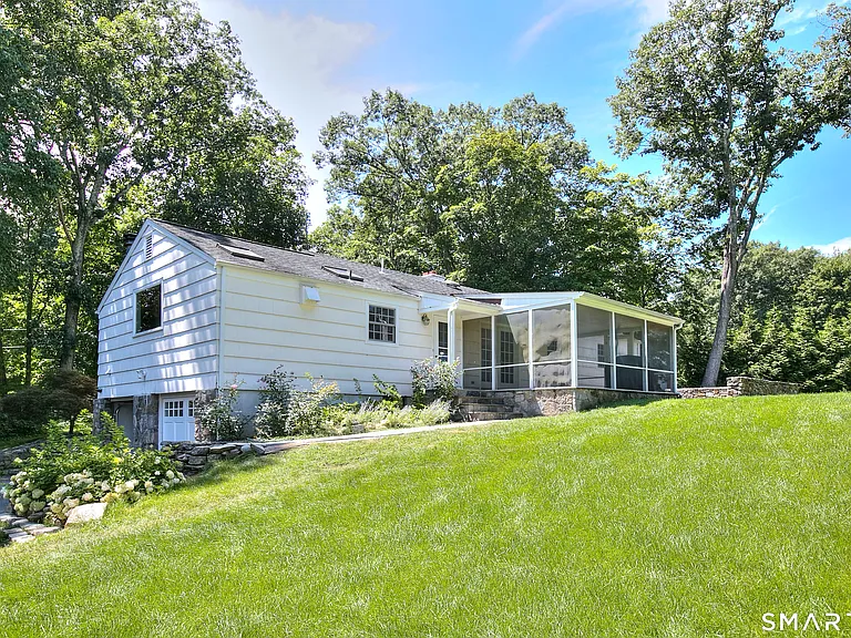 10 Woodcock Ln — Photo 34