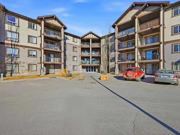 60 E Panatella St NW #3305, Calgary, AB T3K 0M1