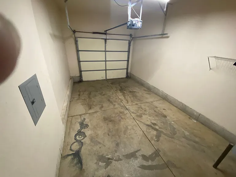 Newly remodeled 3 bedroom Townhouse near Gateway — Photo 15