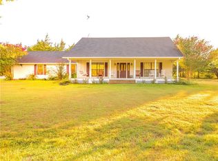 1204 Wild Rd, Van Alstyne, TX 75495