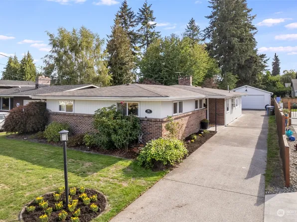 1916 4th Avenue NW, Puyallup, WA 98371
