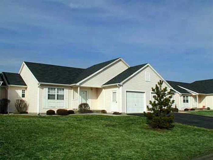 10 Crystal Commons Dr, Gates, NY 14624 Zillow