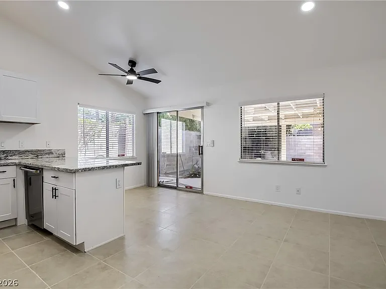 3216 Harbor Vista St — Photo 5