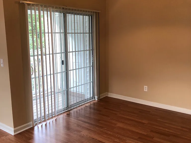 575 Oakleaf Plantation Pkwy #716 — Photo 3