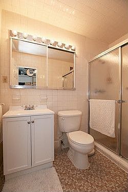 5th image of 380 Mountain Rd APT 1112
